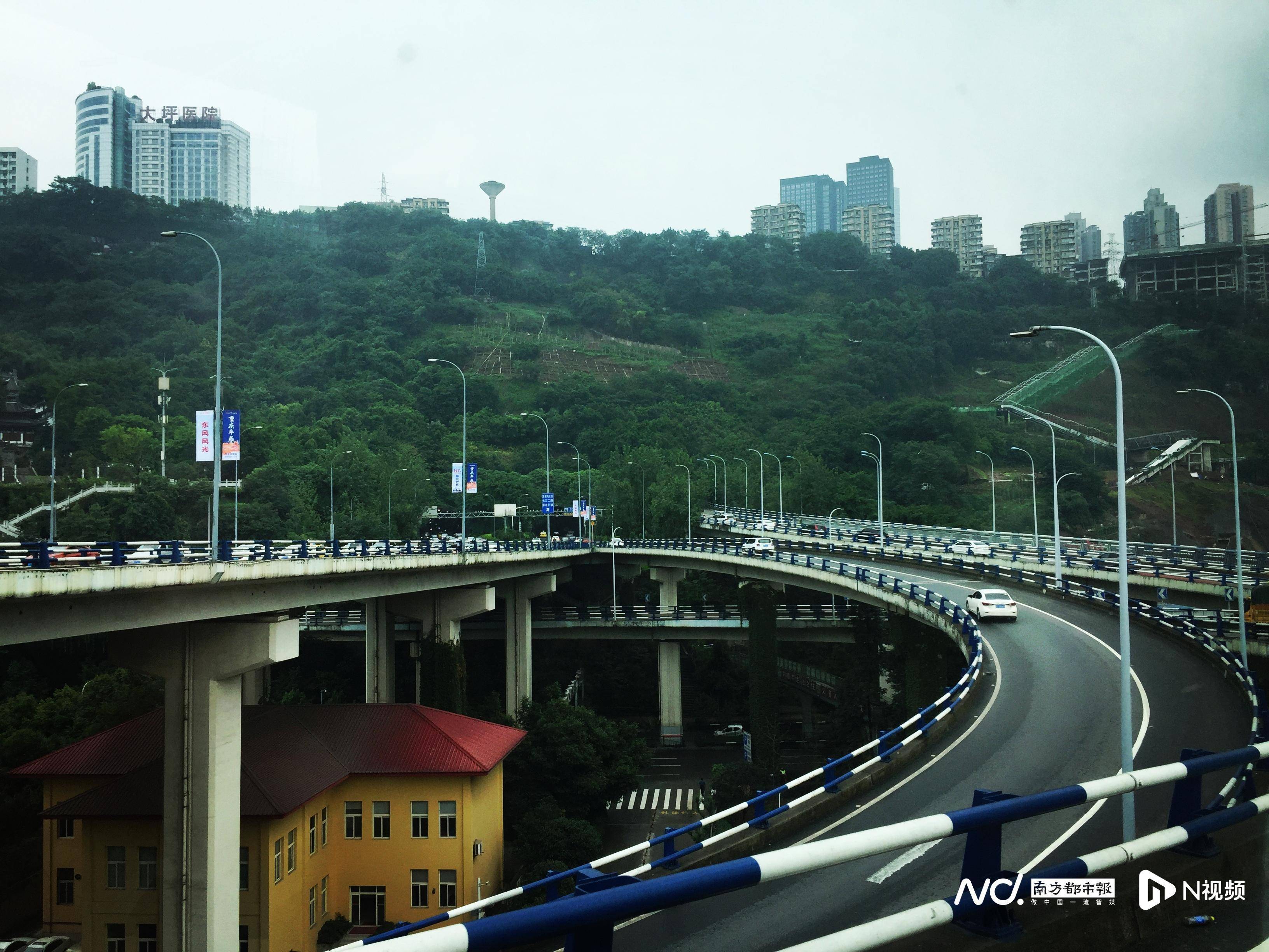 皇冠信用网登2代理_解码中国经济第四城：重庆主城区十年卖房面积相当于5个澳门