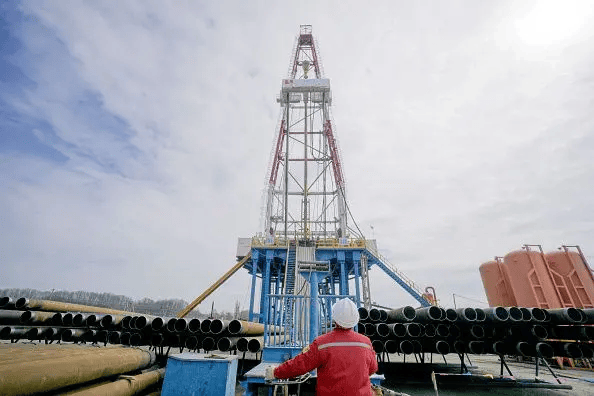 皇冠正网_终于打天然气厂了！美制爱国者全打光皇冠正网，俄军匕首高超弹炸穿储备库